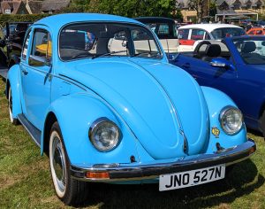 1975_Volkswagen_Beetle_1